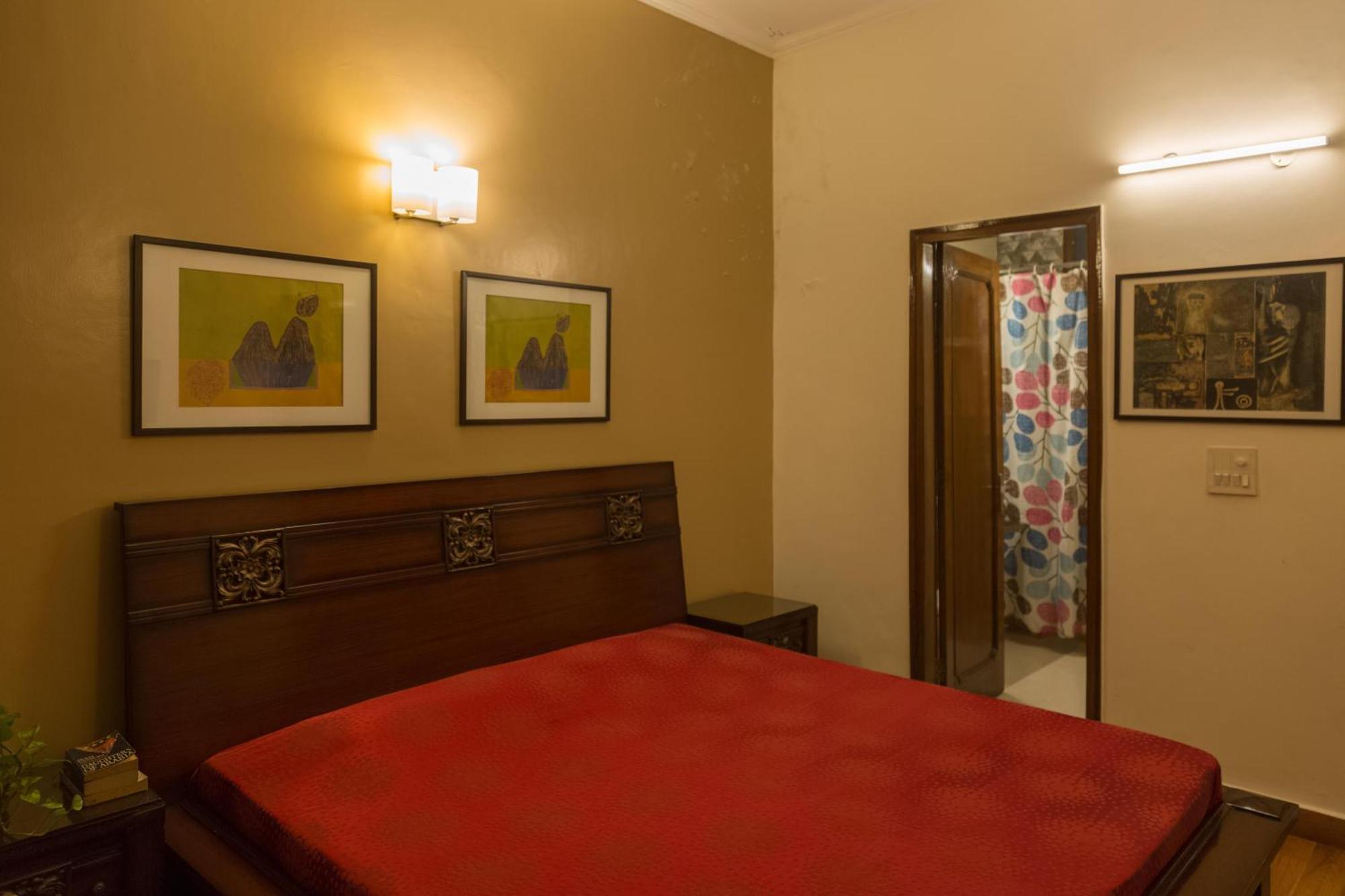 In Bb - Hauz Khas 3 Guest house