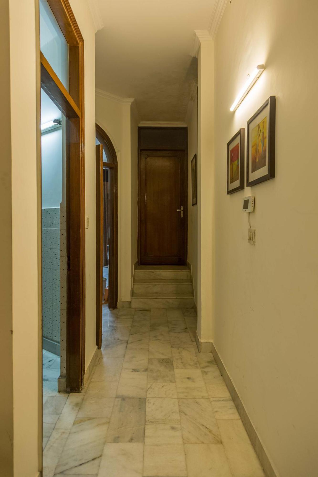 In Bb - Hauz Khas 3 Guest house